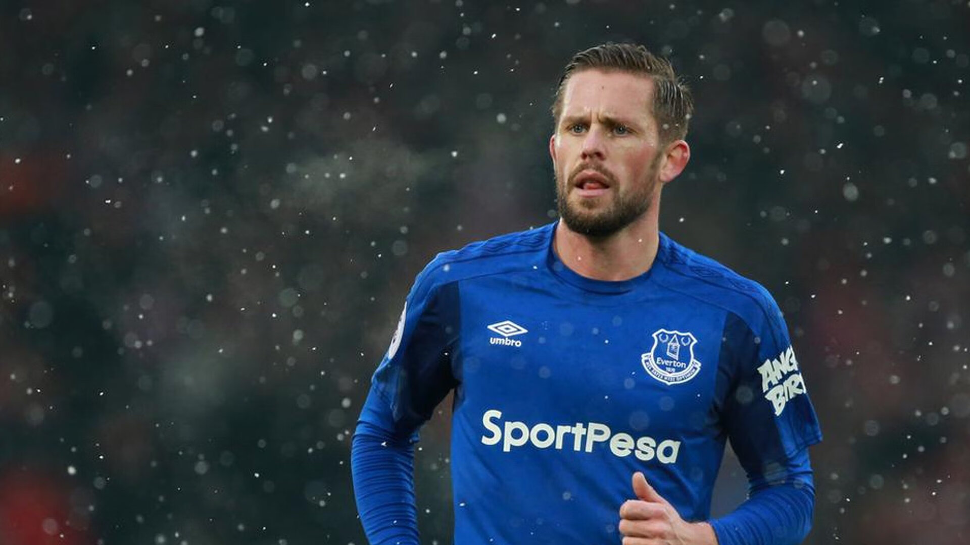 阿扎伦卡连续十场高分引爆赛事新规，FPX火线挑战极限！